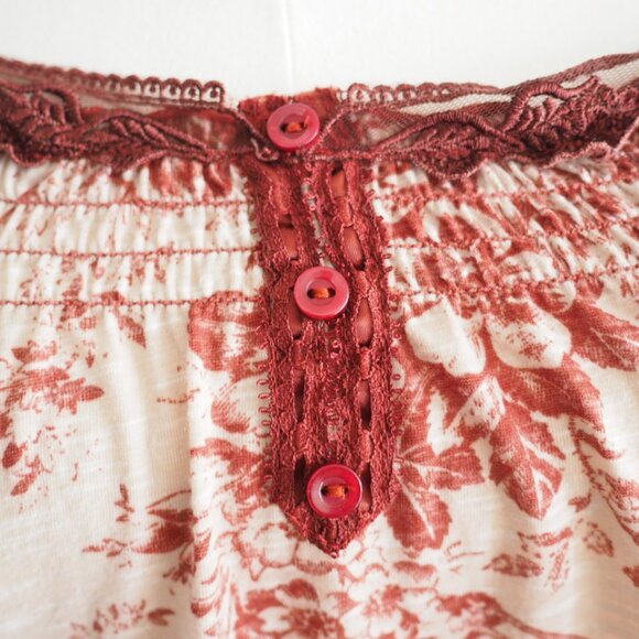 Rare! Kimchi & Blue Red and Cream Camisole With Peacock Toile Print Sz XS - Picture 5 of 15